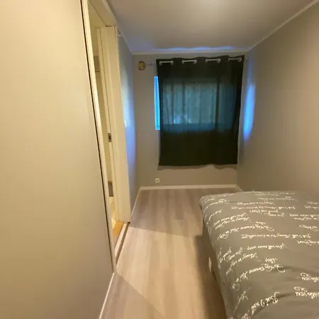 Apartman 6-bedroom With Scenic Views