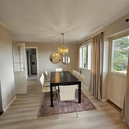 6-bedroom With Scenic Views Bergen